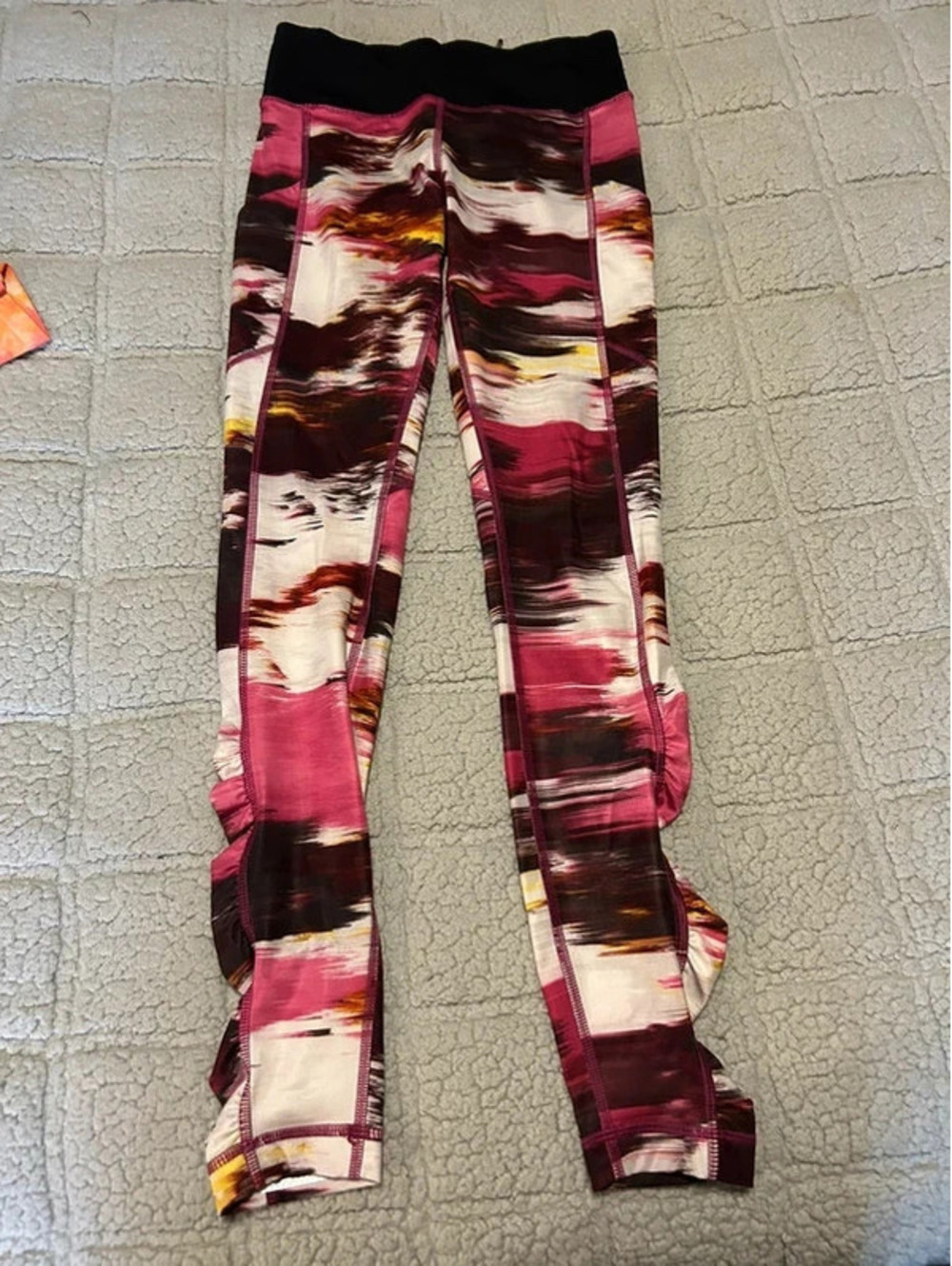 Lululemon Women’s Size 4 Pink Burgundy Abstract Print Running Leggings